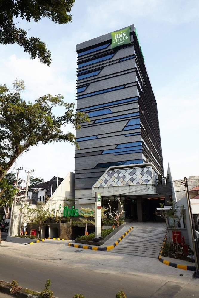 Ibis Styles Medan Pattimura Exterior foto