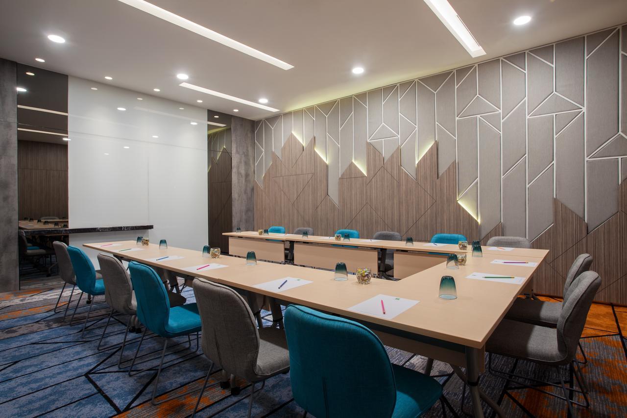 Ibis Styles Medan Pattimura Exterior foto